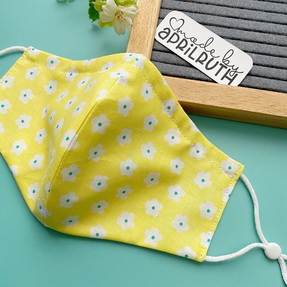 Cloth Face Mask - Daisies - Picture 5 of 7
